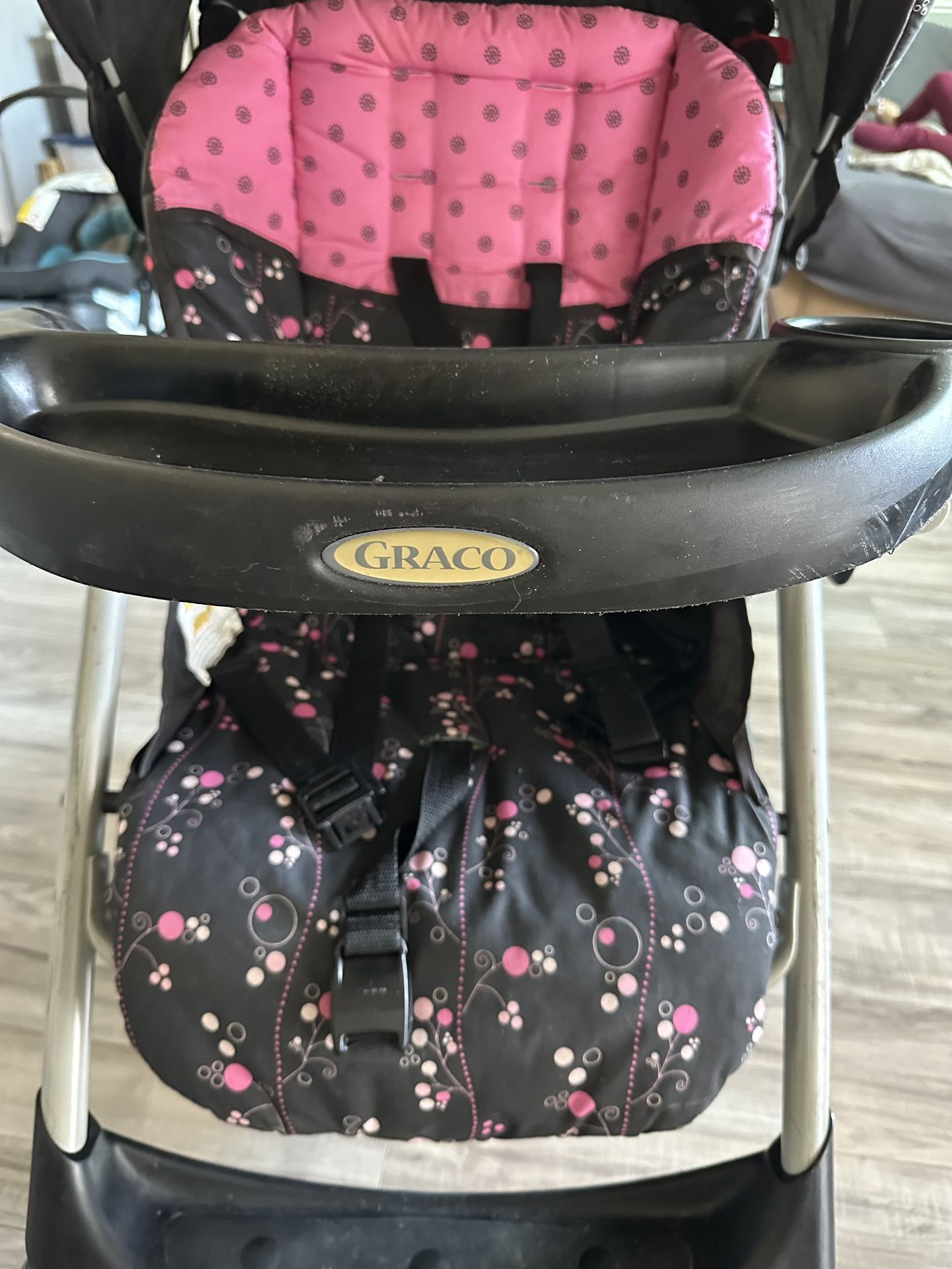Graco Stroller Easy Collapse 36x25” for Sale in Cape Coral, FL OfferUp