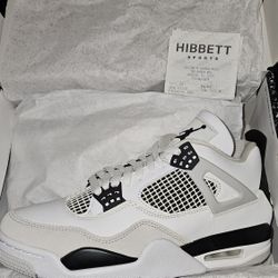 Jordan 4 "Military Black"