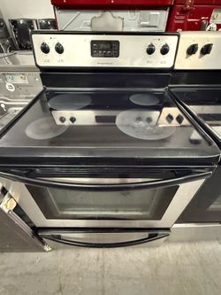 Frigidaire Stove ( Cocina )
