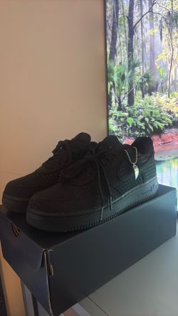 Air Force 1 retro university red black/black 8.5 size