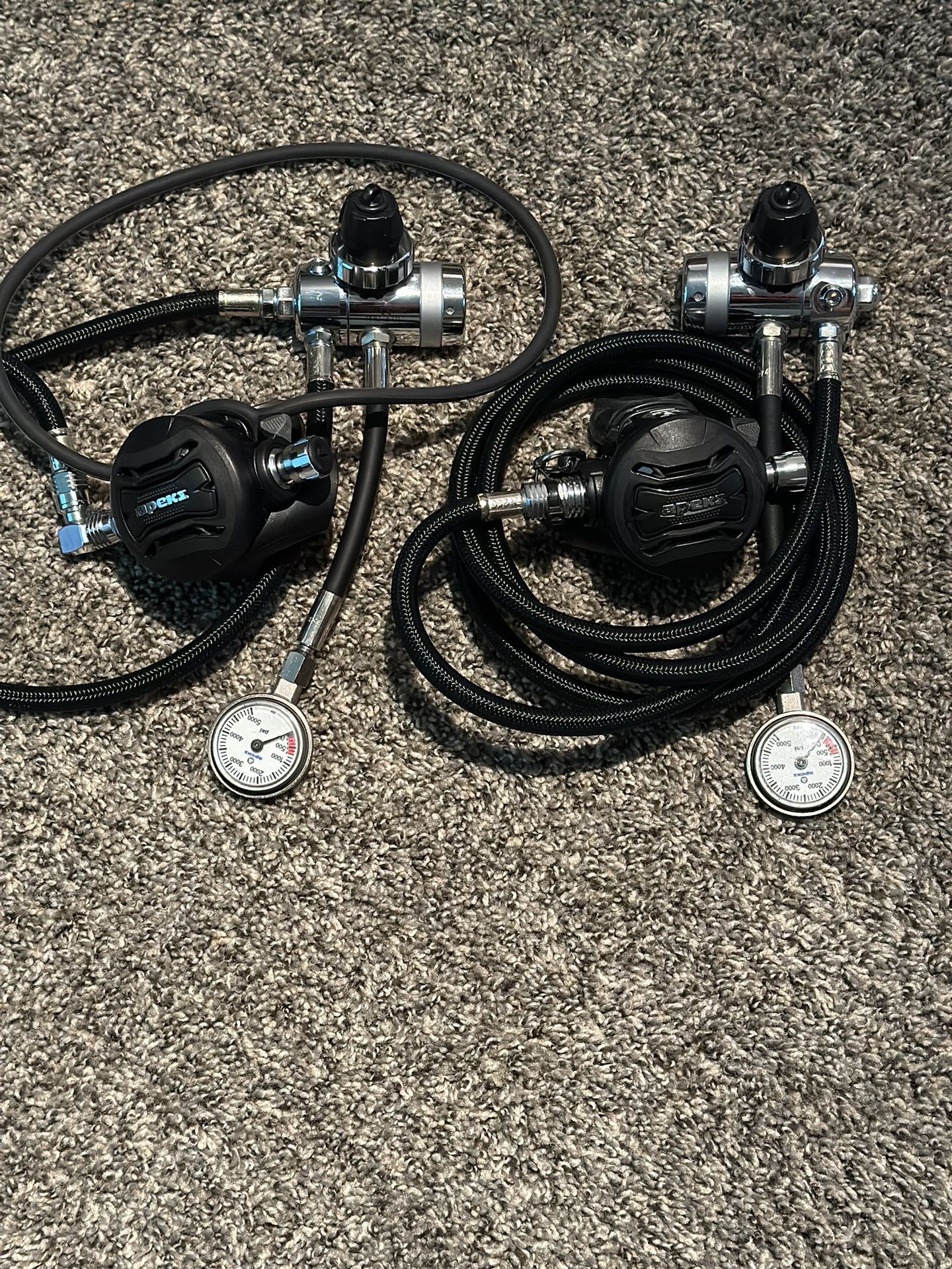 Scuba Regulator (sidemount)
