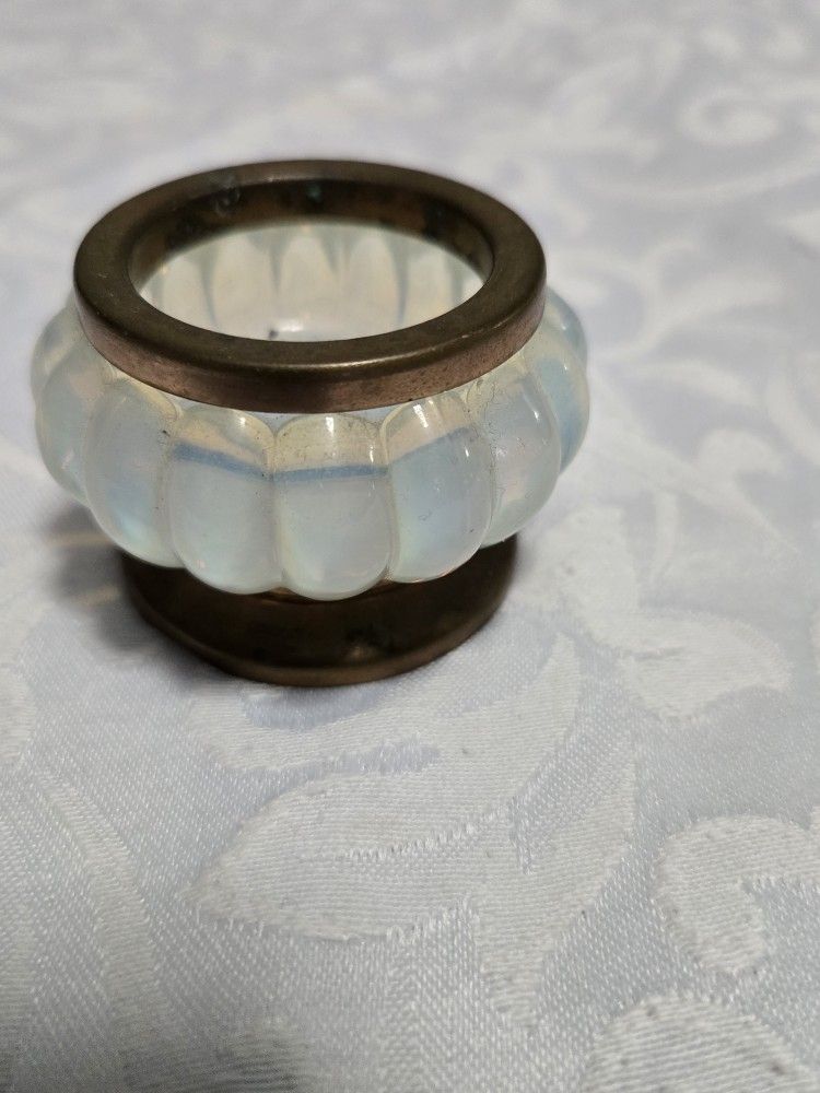 Antique Art Deco Pierre D'Avesn (Girre) French Opalescent Glass Master Open Salt