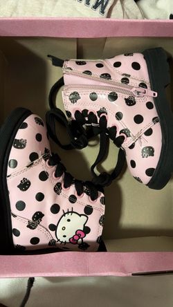Hello Kitty Kids Combat Boots Size 6