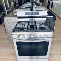 Brand-New Samsung - 6.0 Cu. Ft. Freestanding Gas Convection+ Range with WiFi and No-Preheat Air Fry - Stainless Steel Model: NX60A6711SS