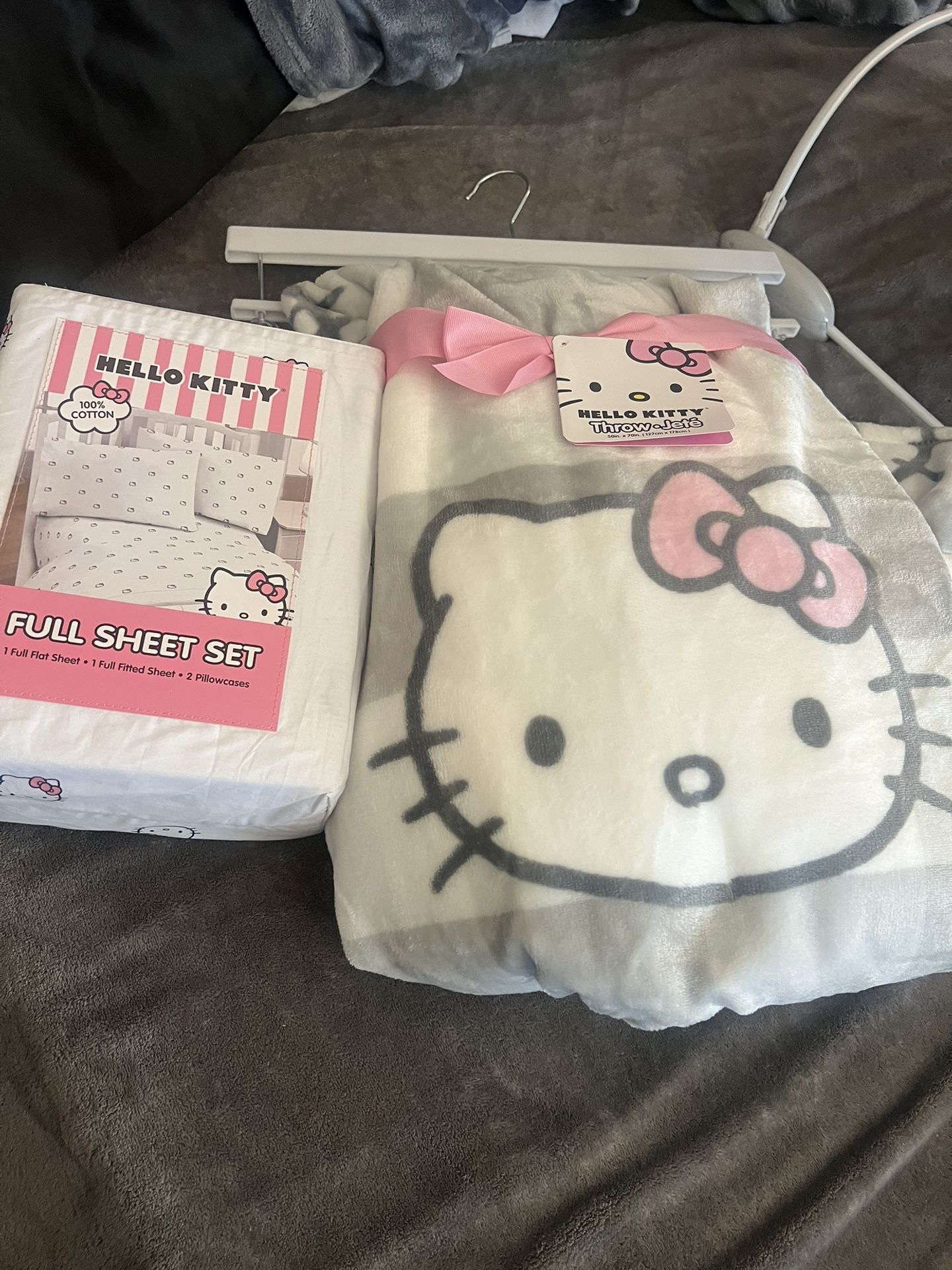 Hello Kitty Blanket & Sheets