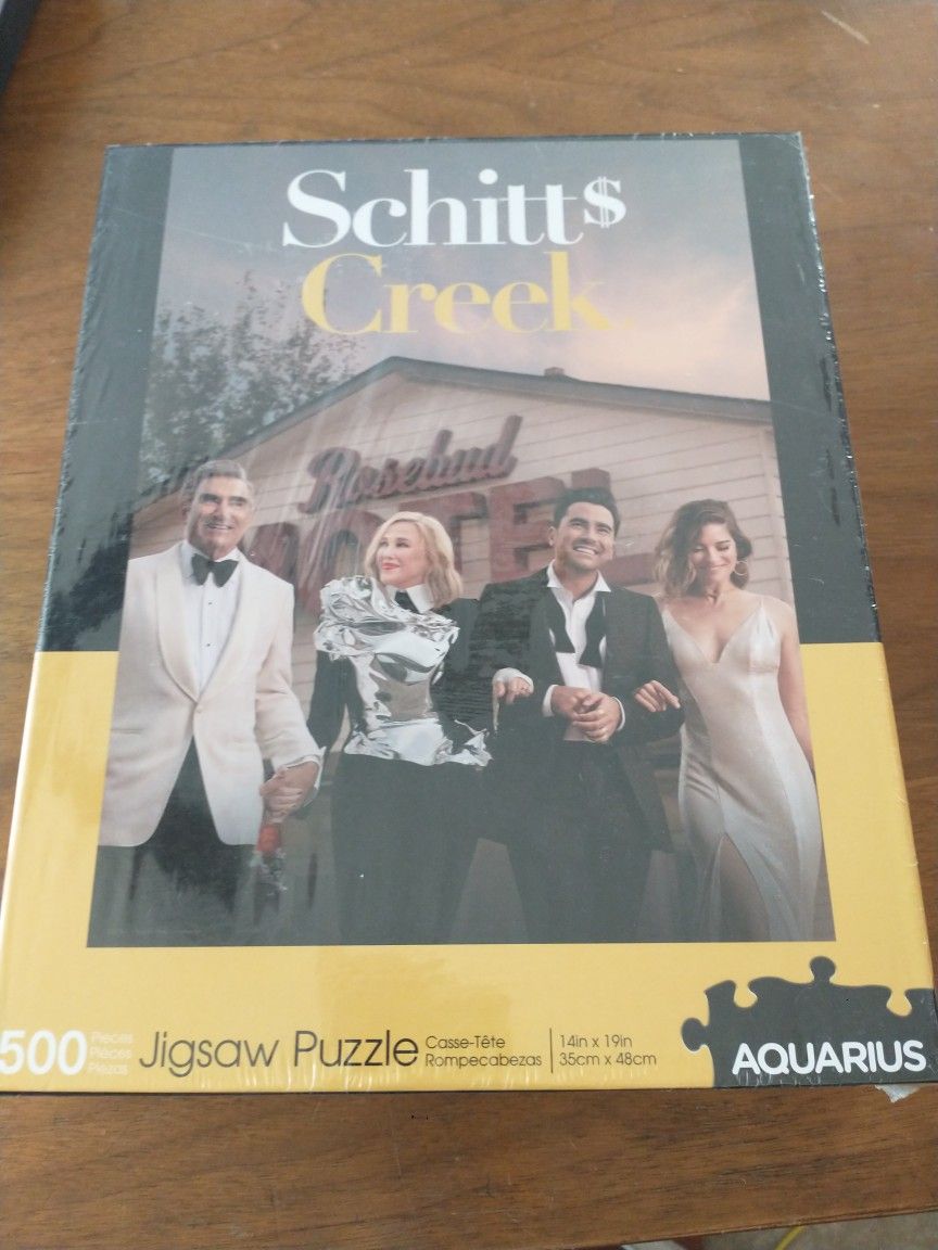 New sealed "Schitt$ Creek" 500 piece jigsaw puzzle 14"x19