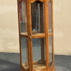 Vintage Curio Cabinet With Lights