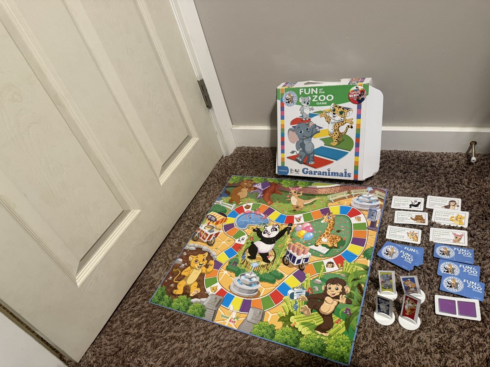 Garanimals Fun at the Zoo Double sided board game!