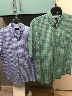 2 plaid button down shirts size XL Dockers and Chaps