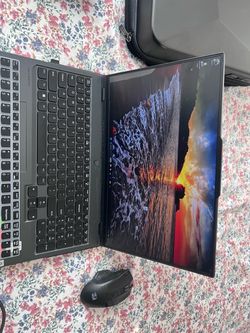 Lenovo Legion RTX 4090 Full Gaming Laptop Setup!!
