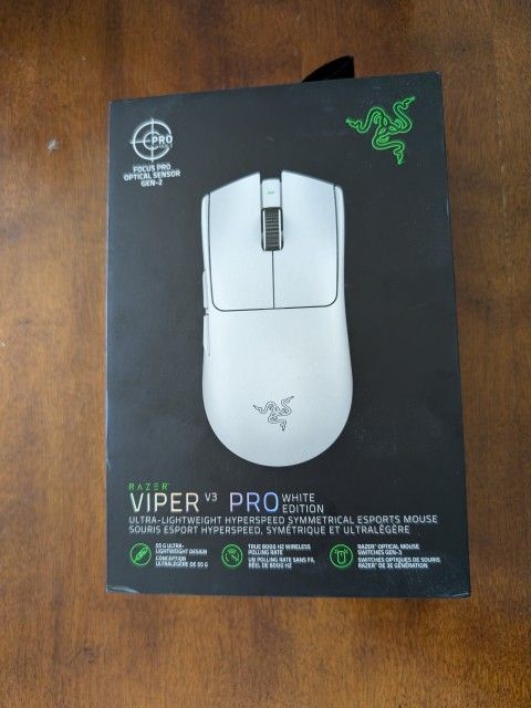 Razer Viper V3 Pro - White Edition