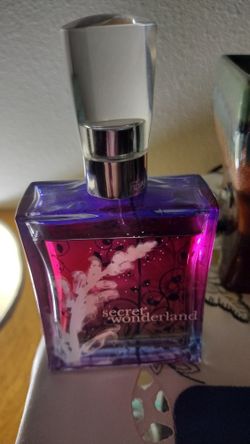 Secret Wonderland Perfume 