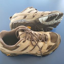 Merrell Woman's Hiking Boots Shoes Size 9.5