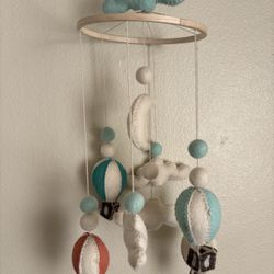 Baby Nursery Hot Air Balloon Mobile for Crib