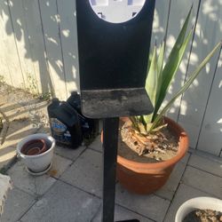 Metal Stand For Hand Sanitizer