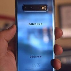 Samsung Galaxy S10 , 128GB  , Unlocked  for all Company Carrier ,  Excellent Condition Like New 