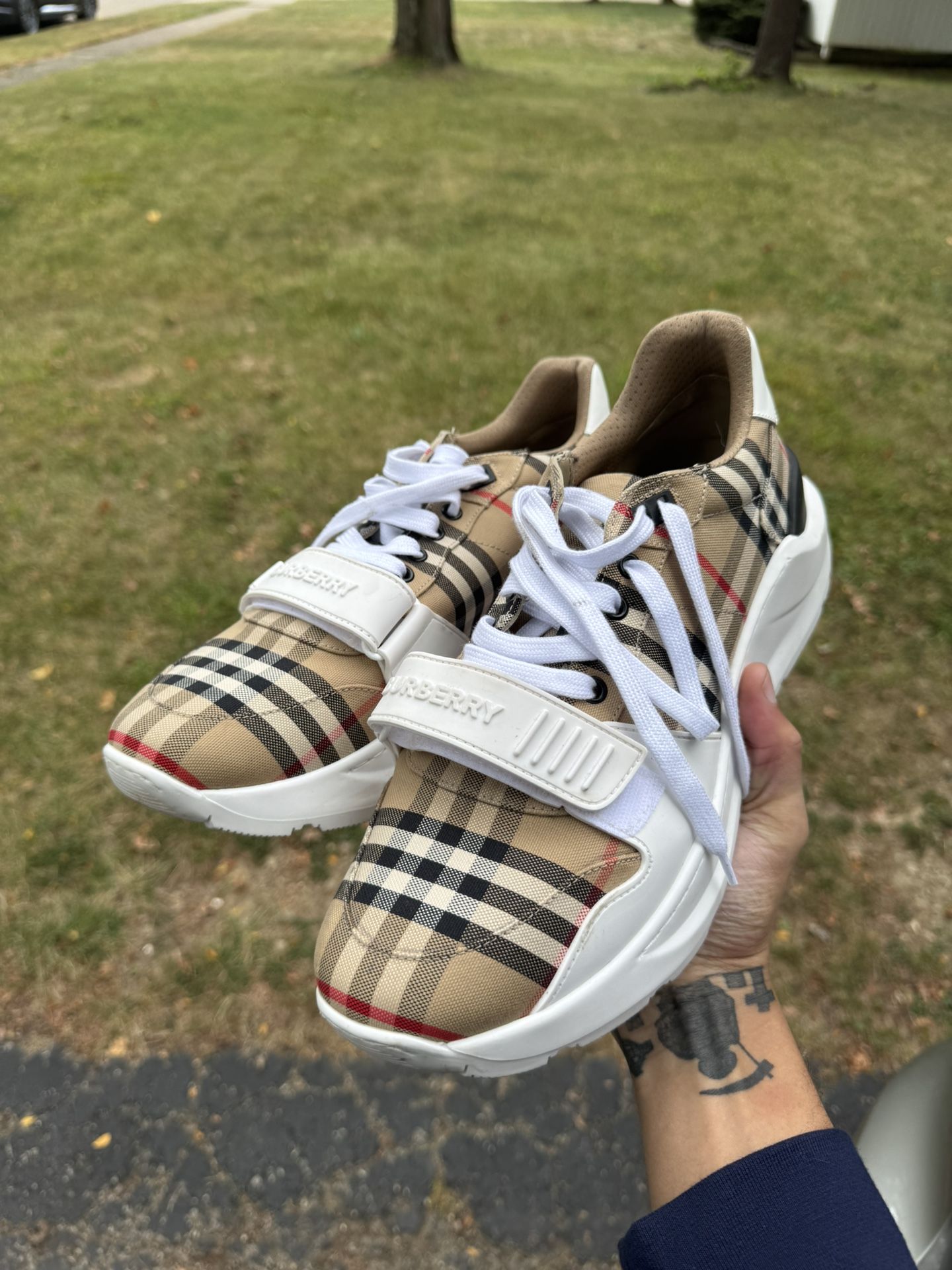 Burberry Shoes 