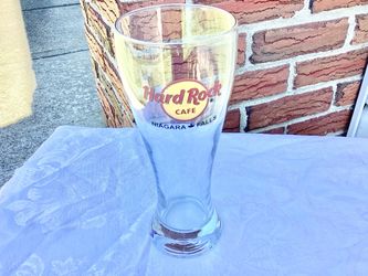 Hard Rock Cafe Niagara Falls Slender Souvenir Pilsner Beer Glass 8.5” Tall 20 oz.