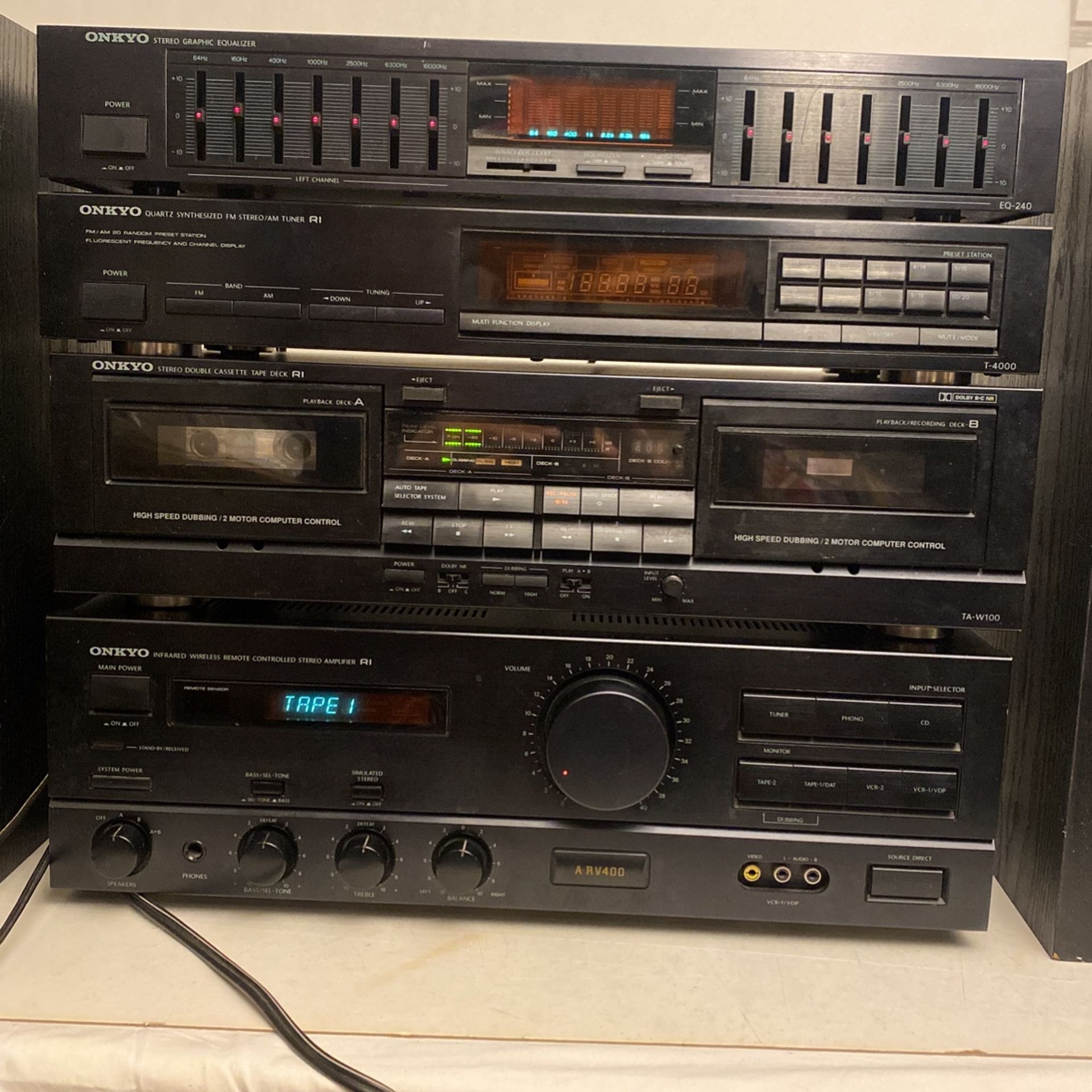 ONKYO STEREO SYSTEM EQ240,T4000,TAW100,ARV400.