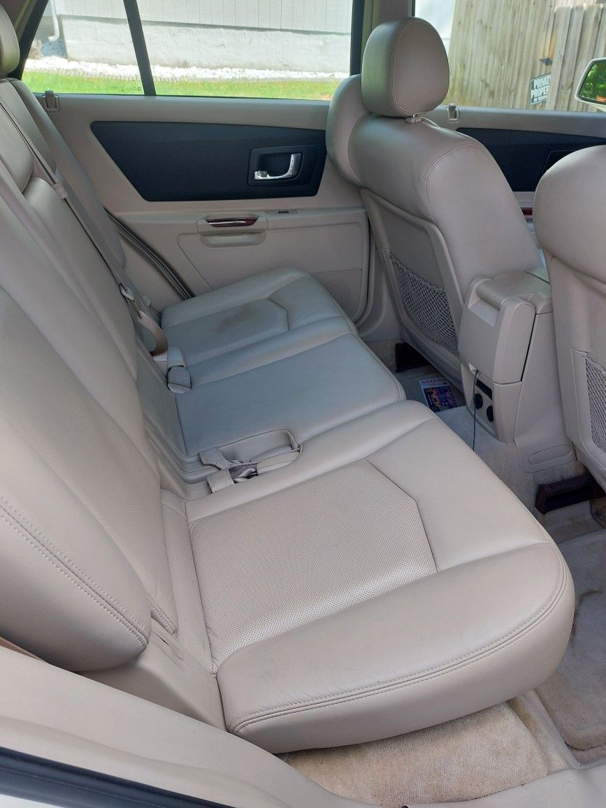 2004 Cadillac SRX