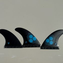 AM1 Thrusters Future Fins