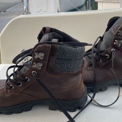 Timberland Hiking Boots. Men’s Size 10 - $40 (La Connor)