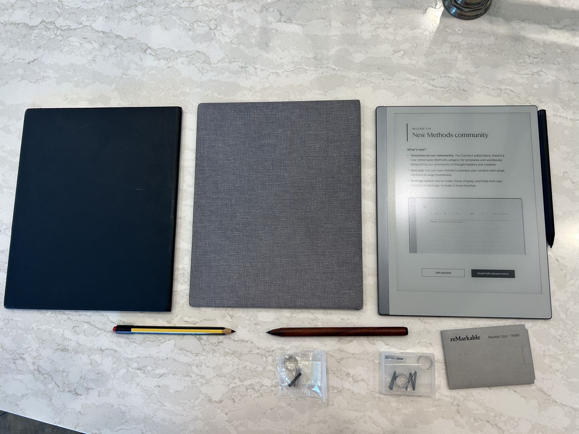 Remarkable 2 Tablet w/extras