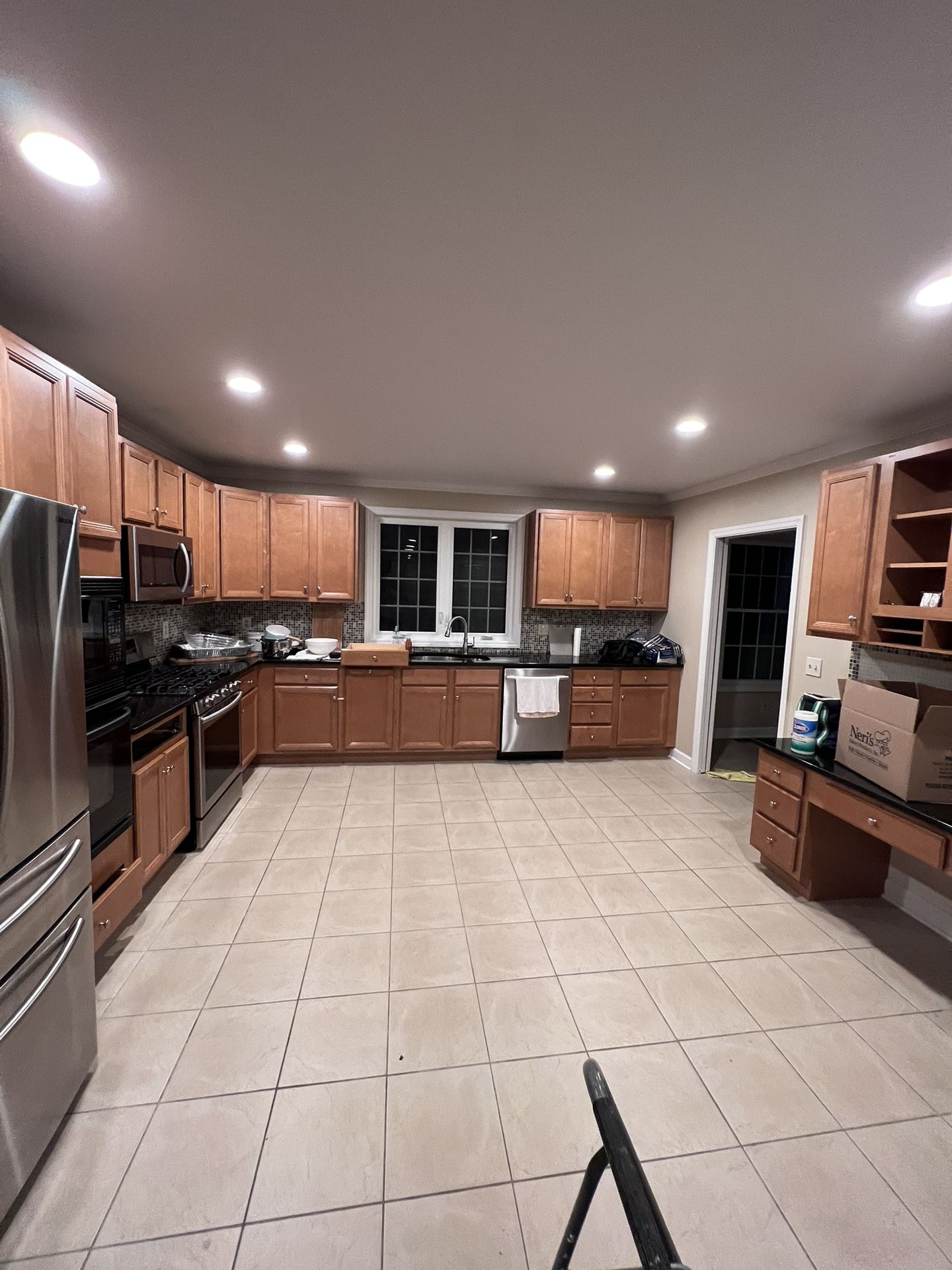 Kitchen Cabinets And Counter Top