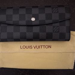 Louis Vuitton Damier Wallet 
