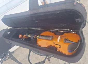 Unbranded Violin