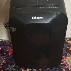 Fellowes Paper Shredder