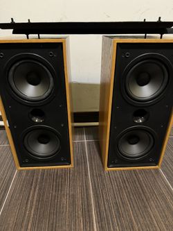 Vintage Klipsch KG2.5 Speakers Full wood