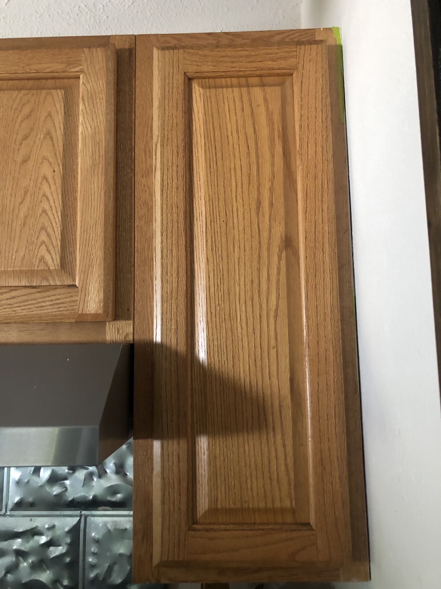 Upper kitchen cabinet