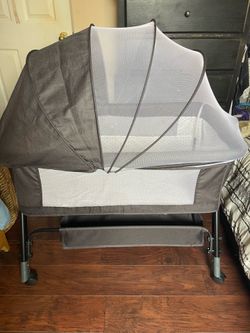Baby Bassinet/Bedside Bassinet