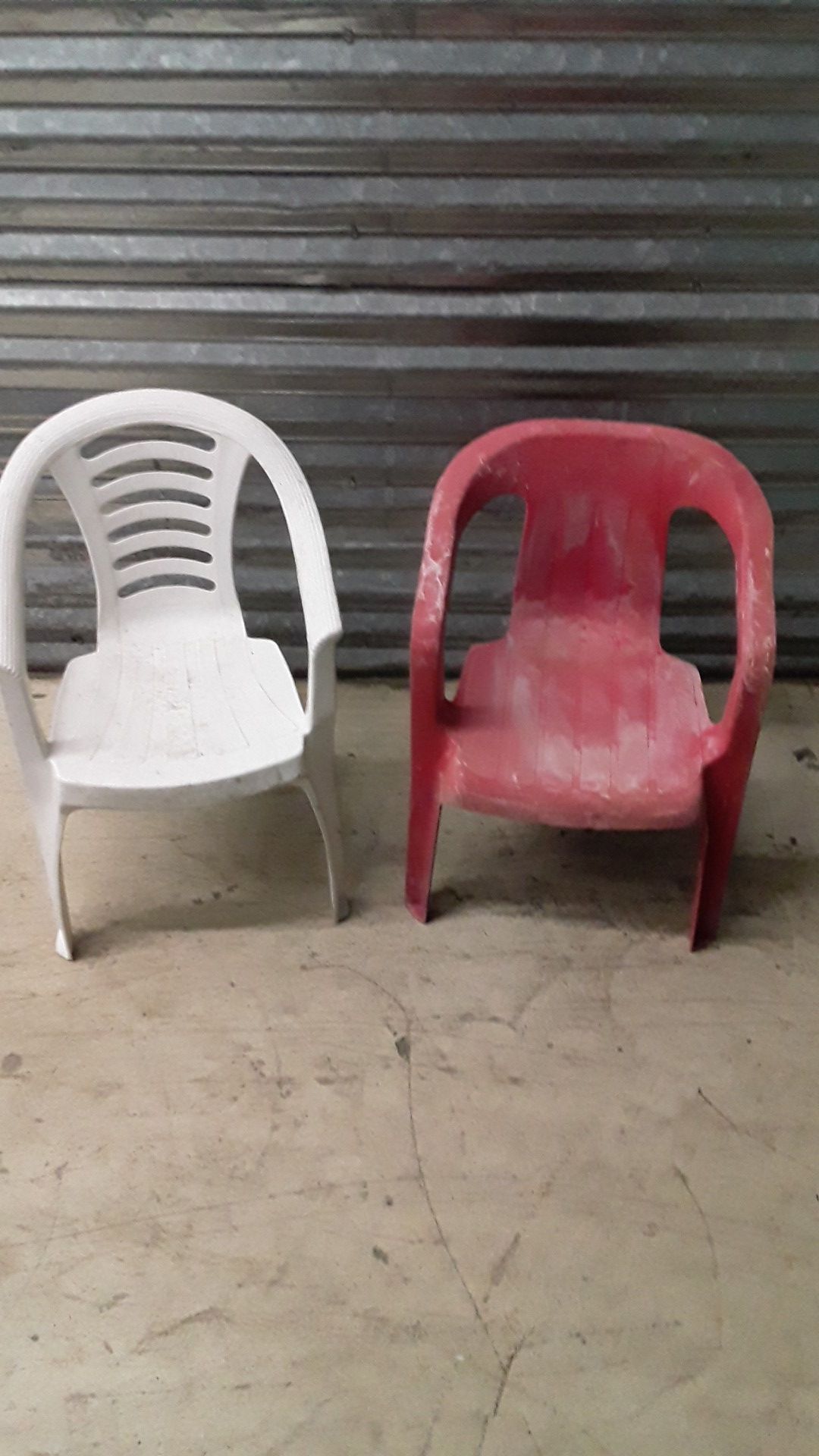 Kids plasti chairs