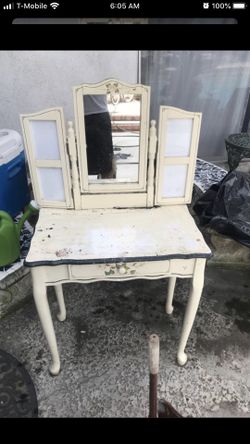 Vintage cabinet