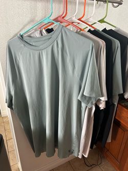 Vuori Men’s Performance Tees