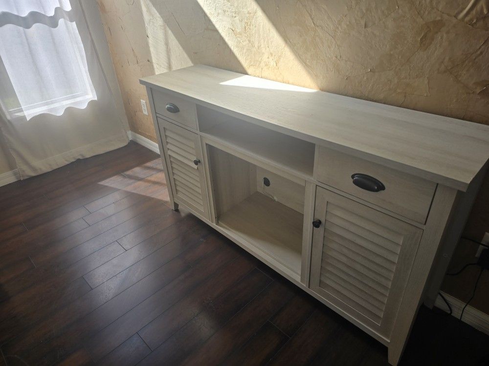 Furniture Piece - Bookshelf - Decor Cabinet