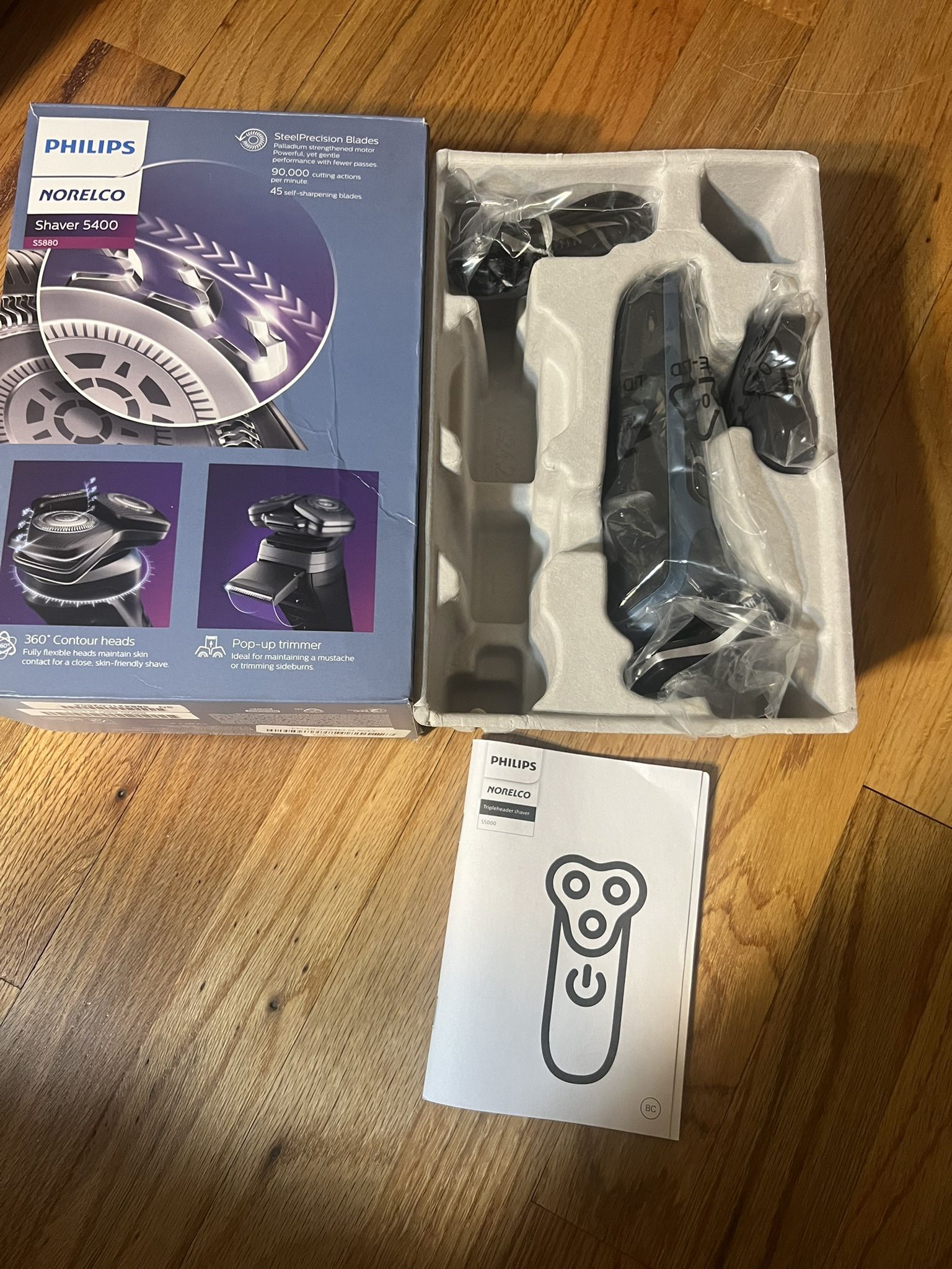 PHILIPS NORELCO SHAVER 5400, RECHARGEABLE WET & DRY
