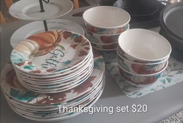 Royal Norfolk "Pumpkins" 20pc Dish Set
