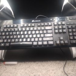 CORSAIR LED KEYBOARD