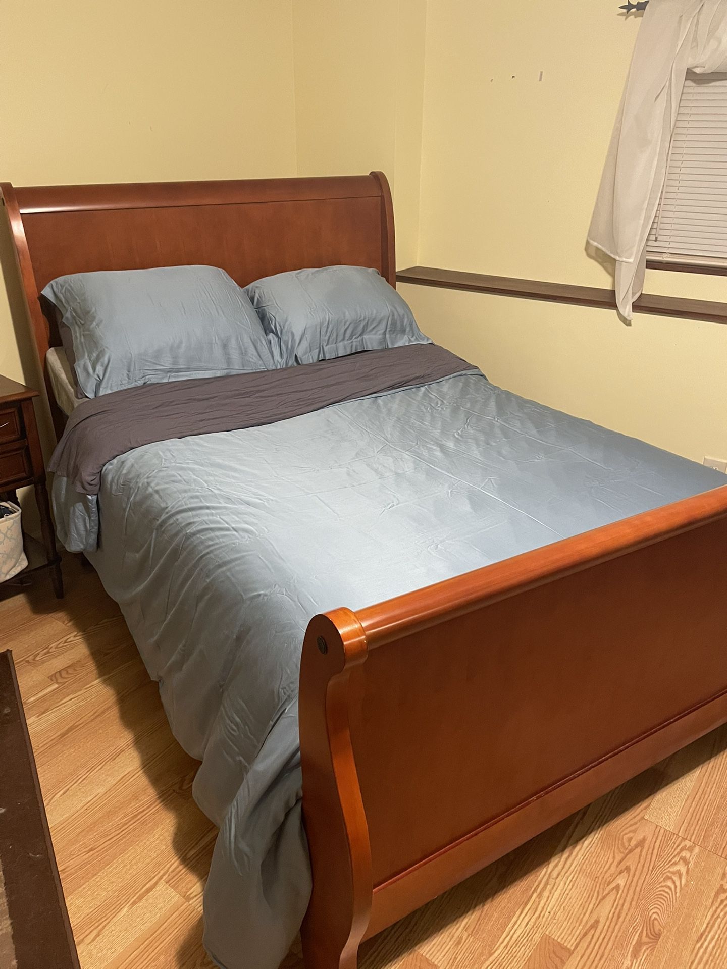 Sale Pending -Full Size Sleigh Bed And Dresser! 