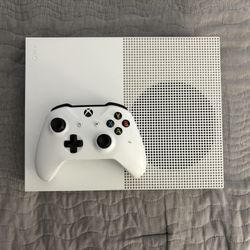 Xbox One S (1Tb)