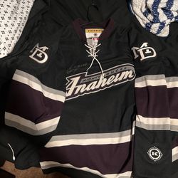Koho Size XL Mighty Ducks Jersey