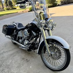 2006 Harley Davidson Softail Deluxe ORIGINAL OWNER 6000 miles