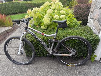 Kona Hei Hei Deluxe Mountain Bike
