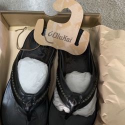 Mens Olukai Sandals New In Box