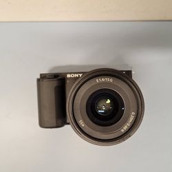 Sony ZV-E10 