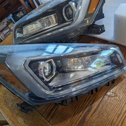 2013-16 GMC Acadia Front Headlights