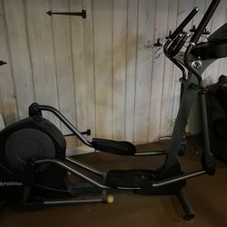 Life Fitness Elliptical 